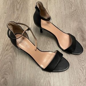 Kelly&Katie Nadia Sandals